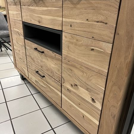 Schränke bei Inside Möbel